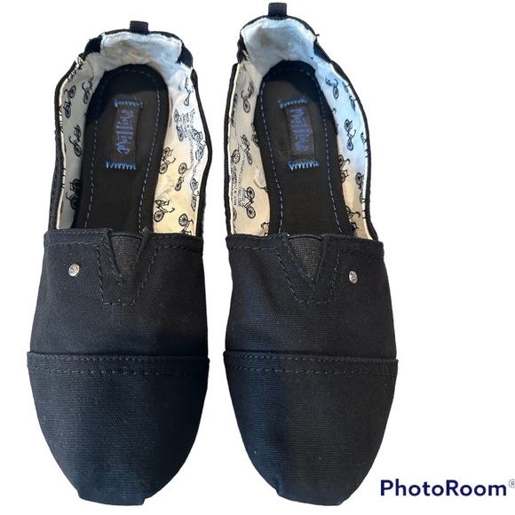 Mad Love Shoes - MAD Love Loafers Women’s Size 11 Black